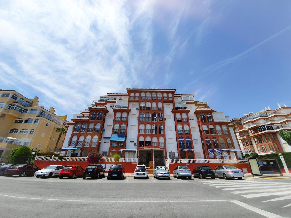 Best House Paola Torrevieja Bagian luar foto