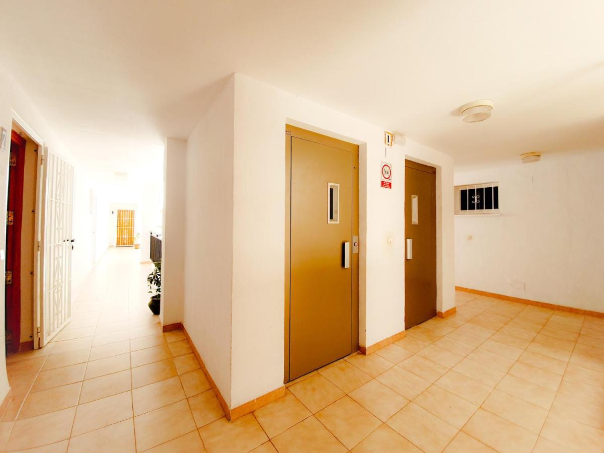 Best House Paola Torrevieja Bagian luar foto